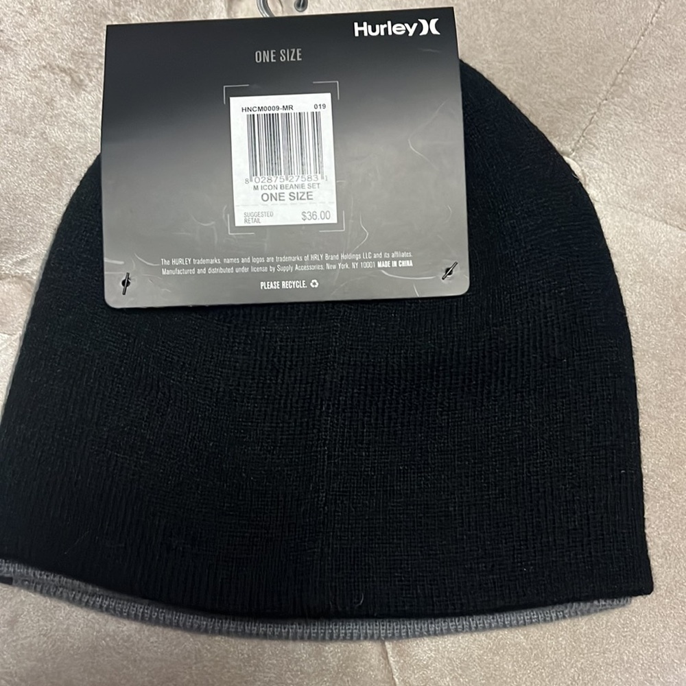 Hurley 2 pack beanie set, black and gray, new - Picture 2 of 6